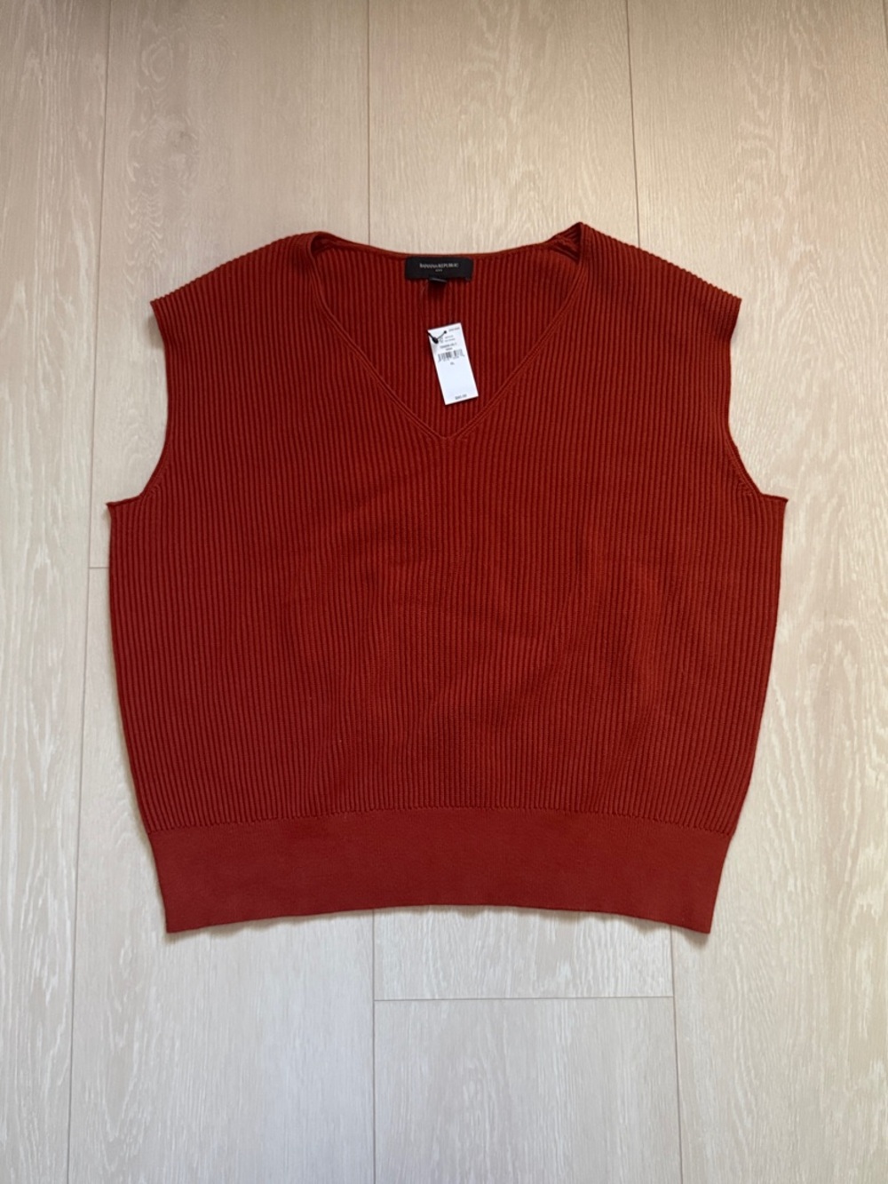 Banana Republic Sleeveless Ribbed V-Neck Top - Rust Orange